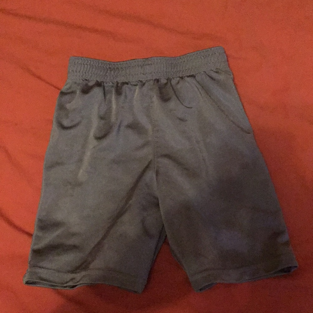 Grey place sport shorts